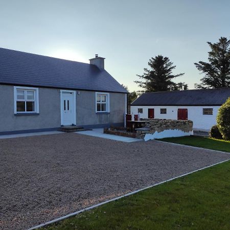 White Barn Cottage Clonmany Bagian luar foto