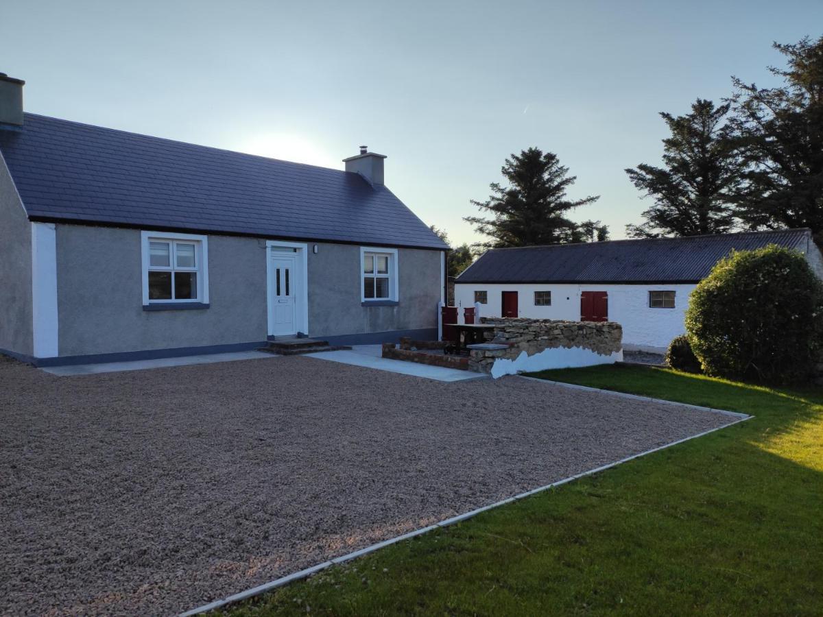 White Barn Cottage Clonmany Bagian luar foto